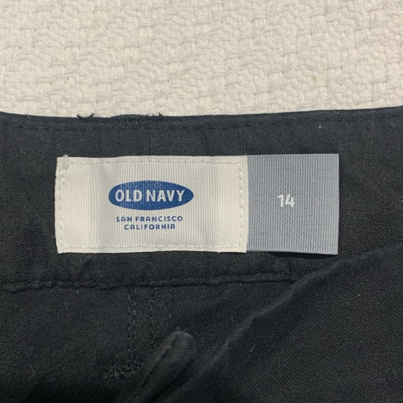 Old Navy Bermuda Shorts, Black, Size 14 - Picture 3 of 4